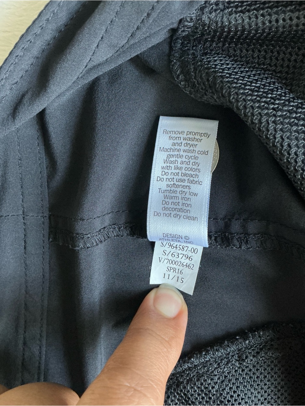 Athleta Black Hiking Board Shorts Size 6 Activewear Pockets - Picture 11 of 13